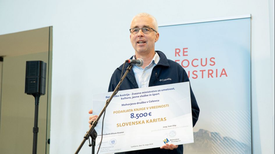 Akcija Podarimo knjige poudarja dobrodelnost in čezmejno skrb za branje